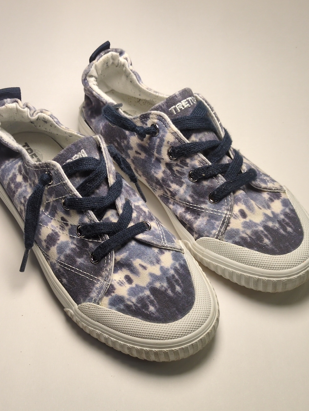 Treton Navy and White Tie Dye Retro Trainer, Size 6.5